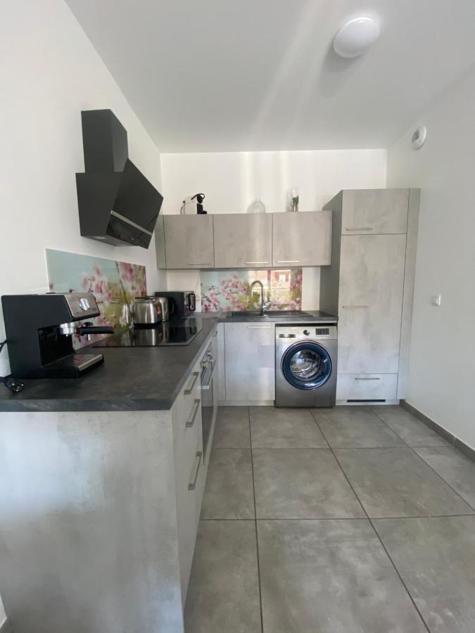 Appartement T2 De Standing Avec Parking A 250 Metres De La Plage, Route Des Sanguinaires, Ajaccio Ajaccio  Exteriér fotografie